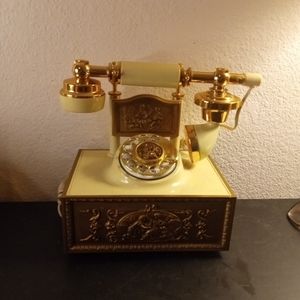 VTG Rotary Dial Northern Electric Deco-tel Victorian Cherub Telephone.
